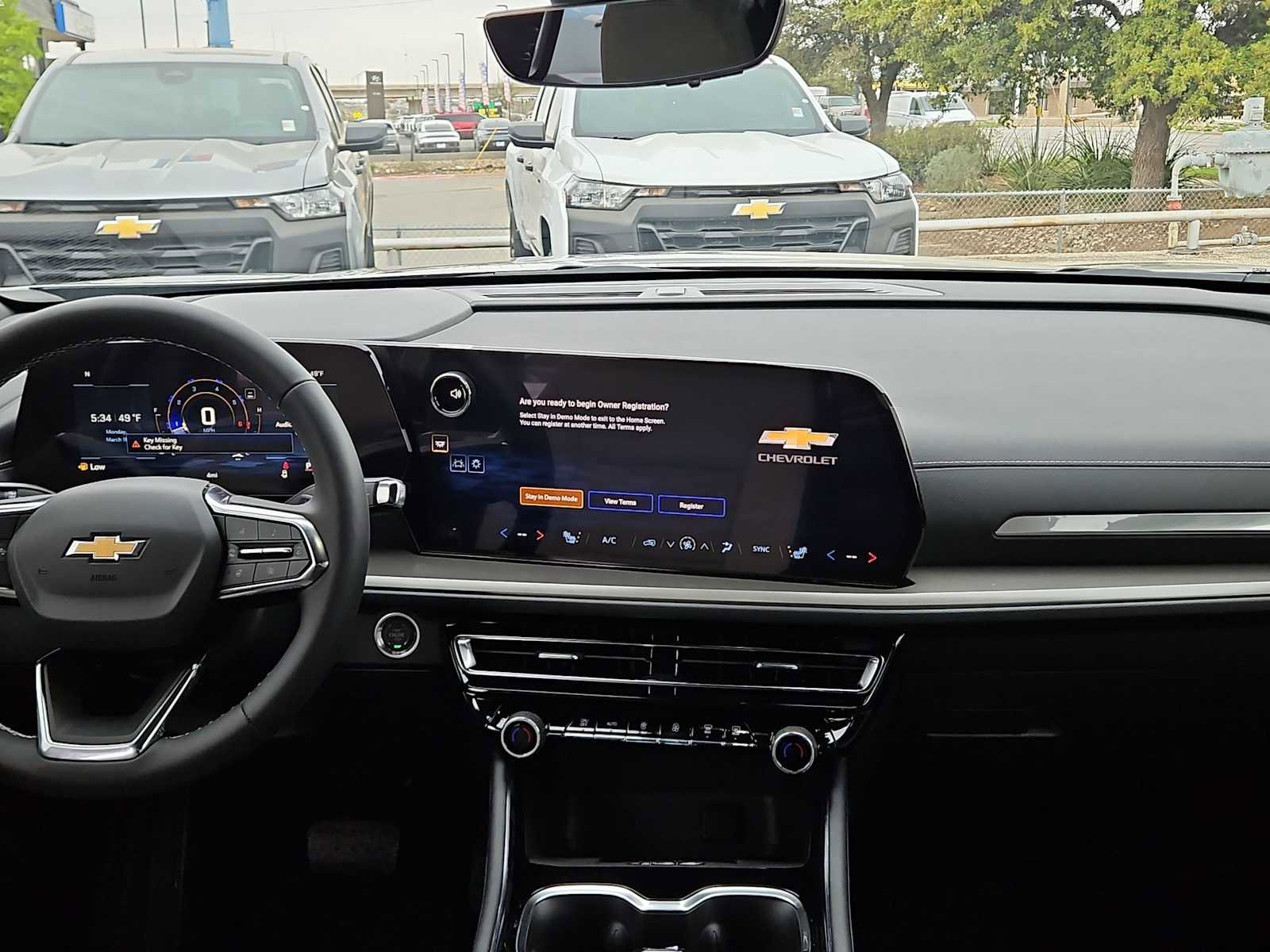 New 2026 Chevrolet Traverse LT w/ Driver Confidence Package image 14