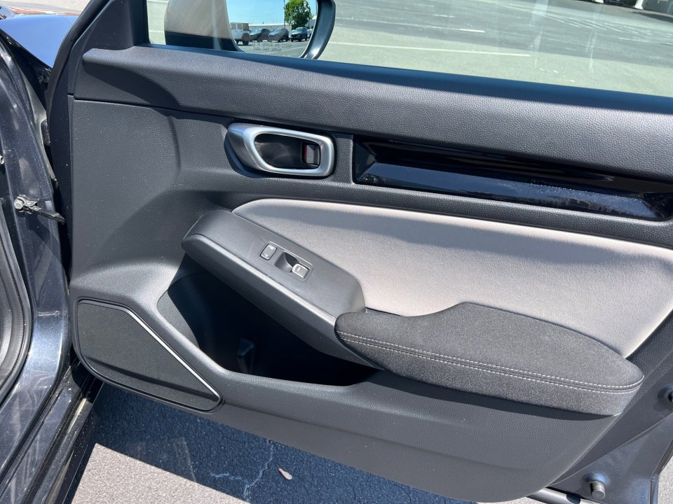 Certified 2023 Honda Civic EX image 31