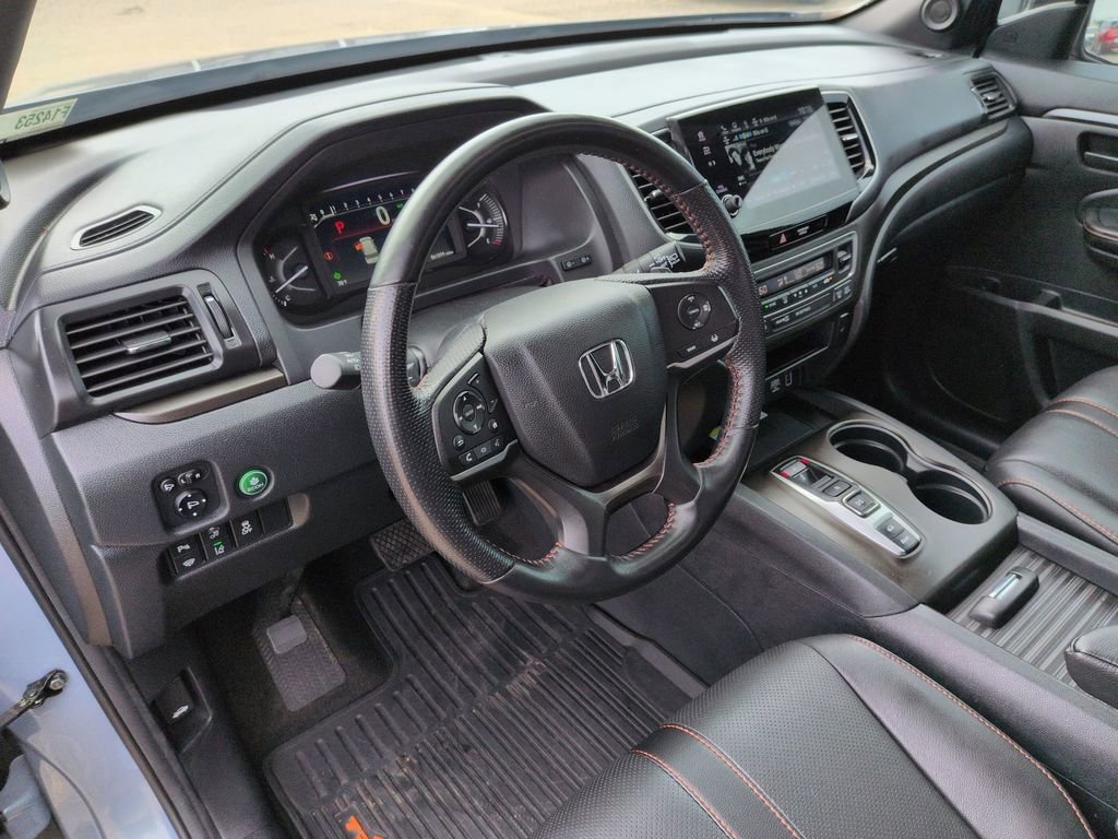 Used 2023 Honda Passport TrailSport image 33
