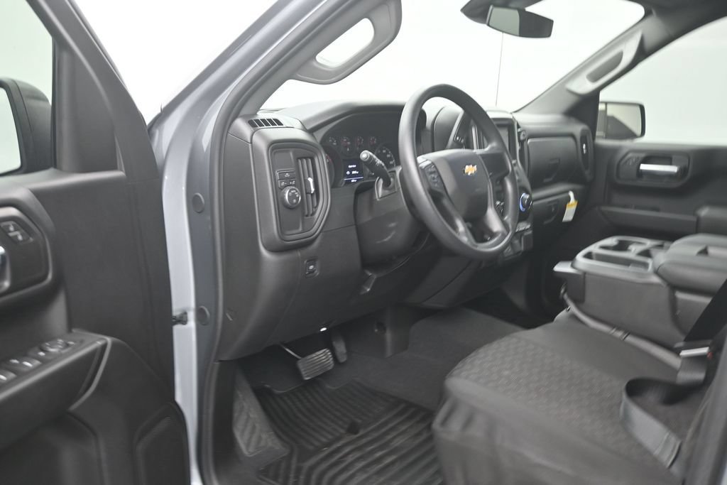 Used 2026 Chevrolet Silverado 1500 Custom RWD image 10