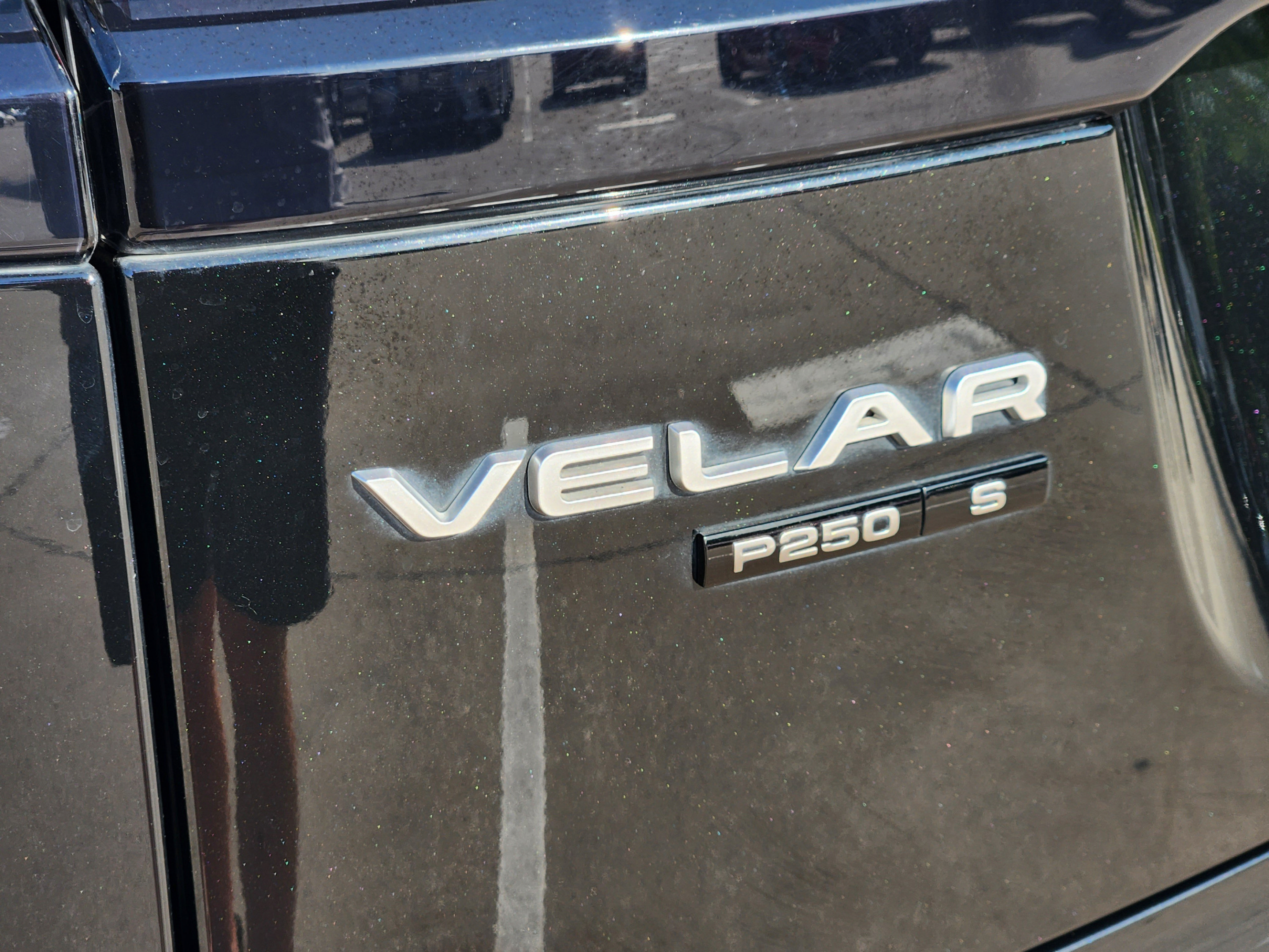 Used 2020 Land Rover Range Rover Velar S AWD/4WD image 38