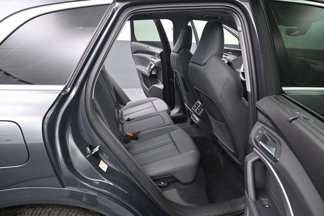 Used 2025 Audi Q5 Prestige AWD/4WD image 33