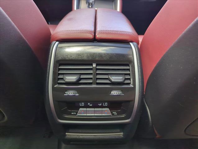 Used 2022 BMW X6 xDrive40i w/ M Sport Package AWD/4WD image 16