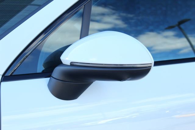 Certified 2025 Porsche Cayenne Base image 14