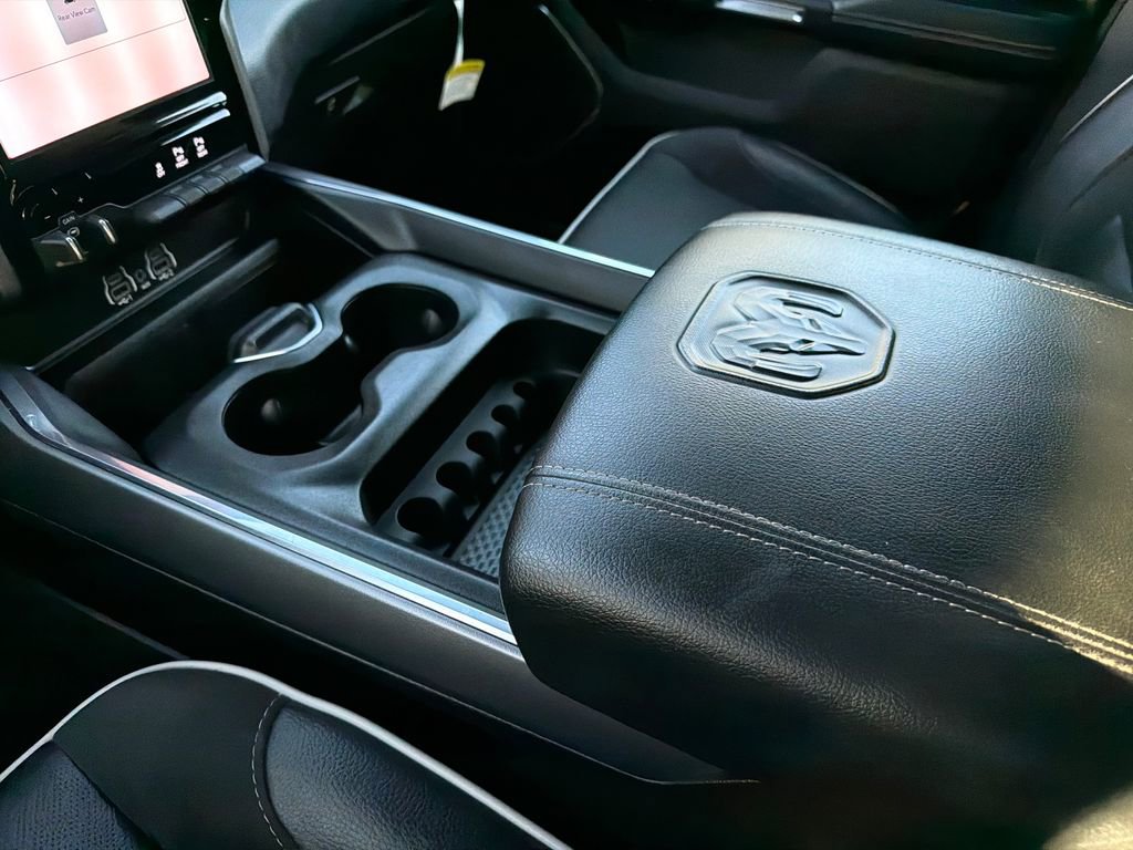 Used 2025 RAM 1500 Laramie w/ Sport Appearance Package AWD/4WD image 31