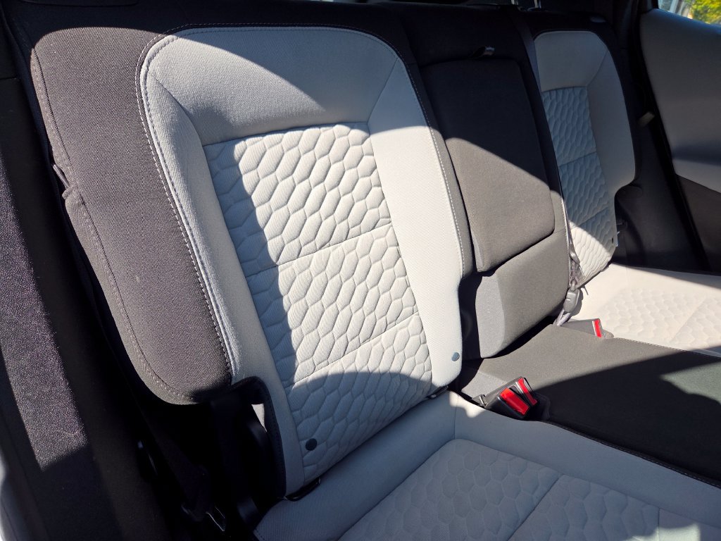 Used 2018 Chevrolet Equinox LS FWD image 22