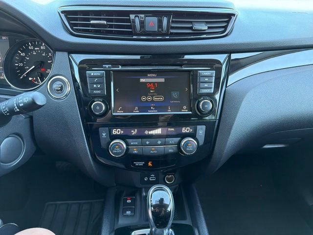 Used 2022 Nissan Rogue Sport SV w/ Technology Package AWD/4WD image 15