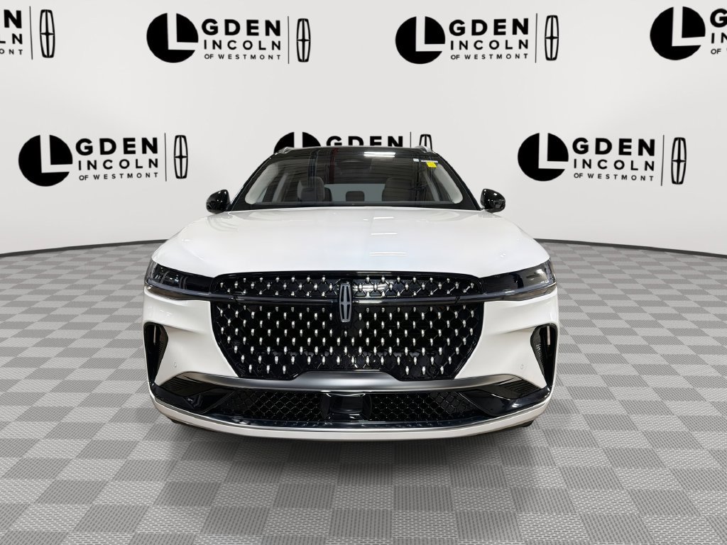 Used 2026 Lincoln Nautilus Reserve AWD/4WD image 3
