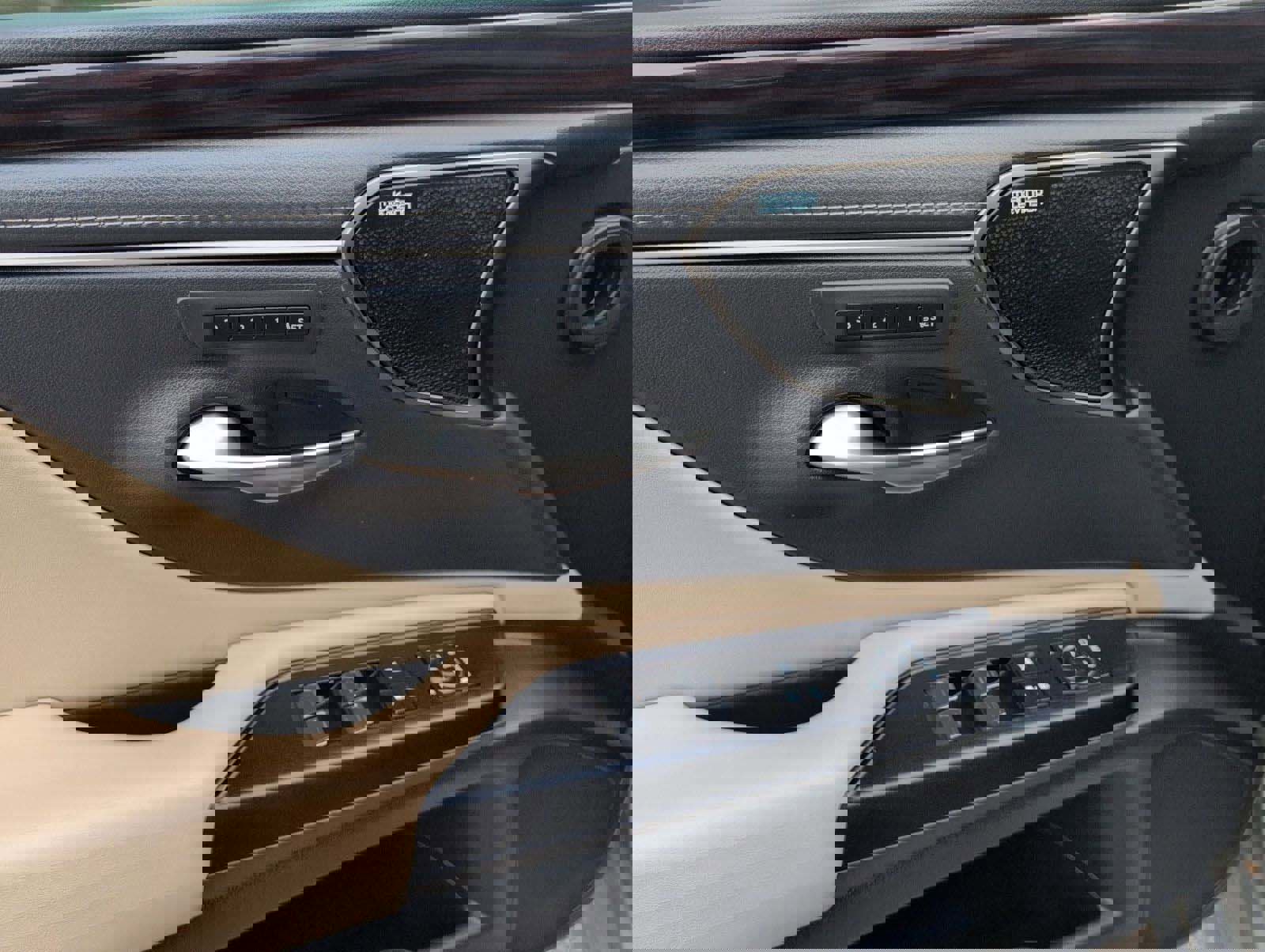 Certified 2021 Lexus ES 350 Ultra Luxury image 7