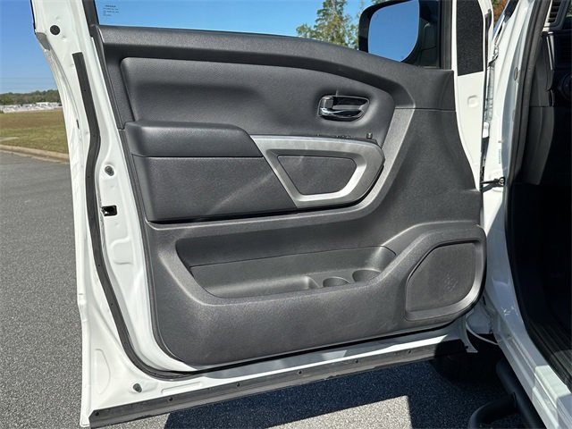 Used 2024 Nissan Titan SV w/ Accessory Utility Package image 11