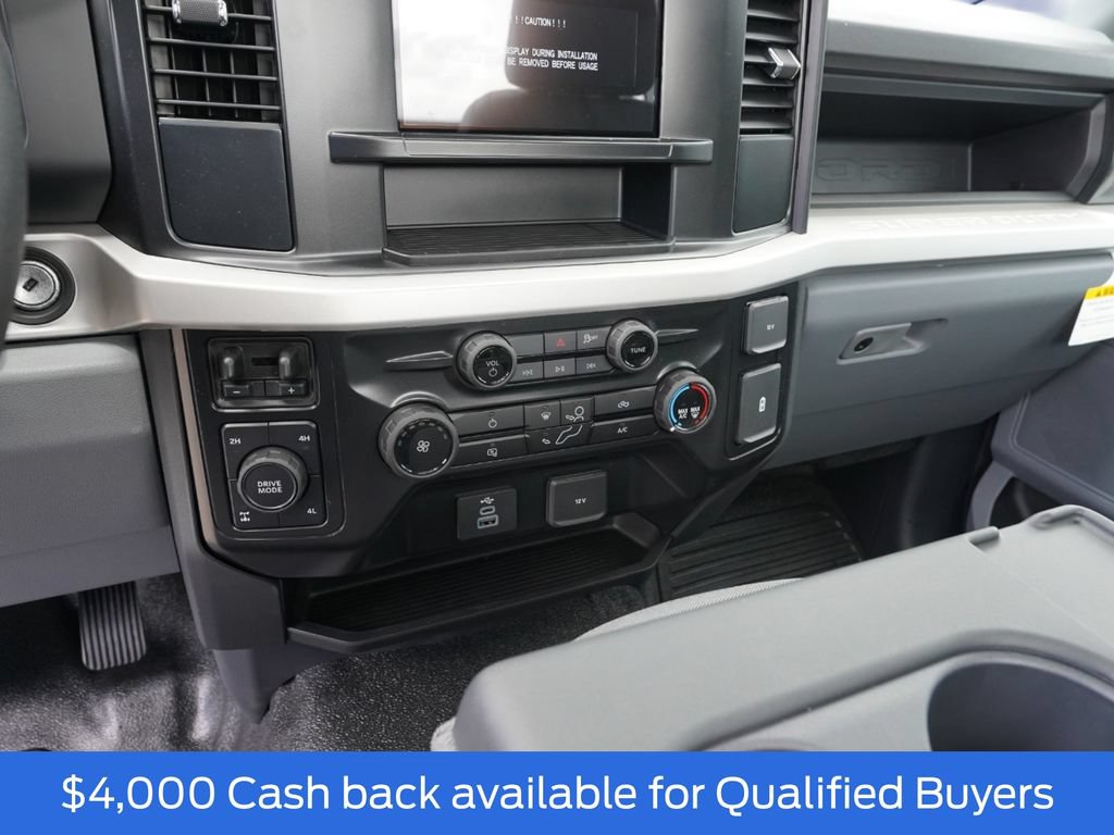 New 2026 Ford F250 XL w/ XL Chrome Package AWD/4WD image 14