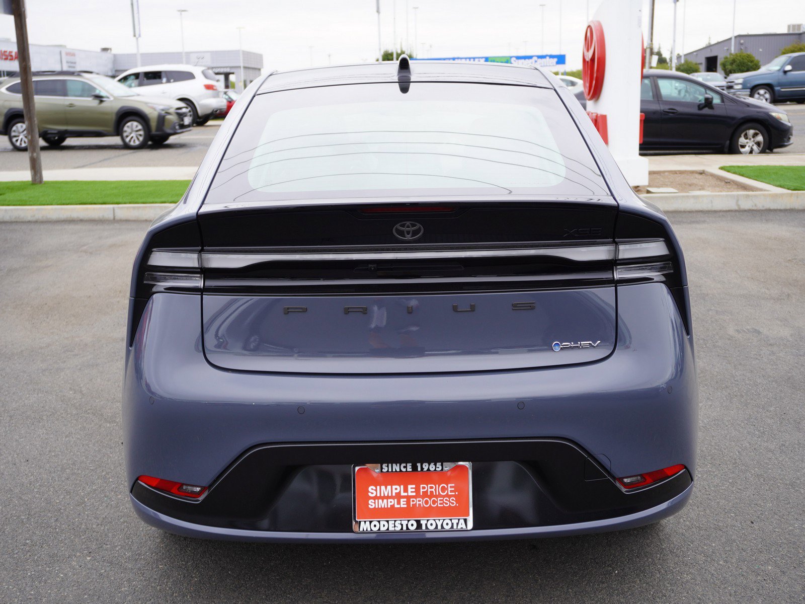 New 2026 Toyota Prius Plug-In Hybrid image 9