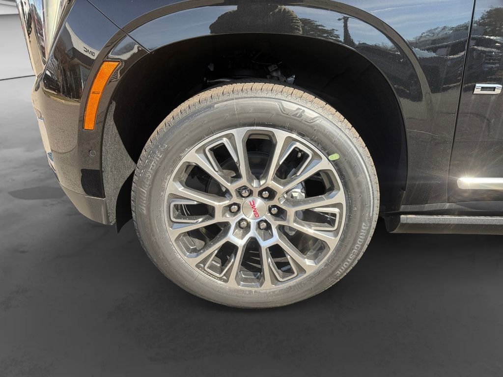 New 2026 GMC Yukon XL Denali w/ Sun & Power Step Package AWD/4WD image 9