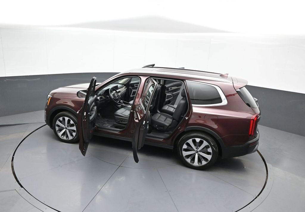 Certified 2022 Kia Telluride EX w/ EX Premium Package FWD image 46