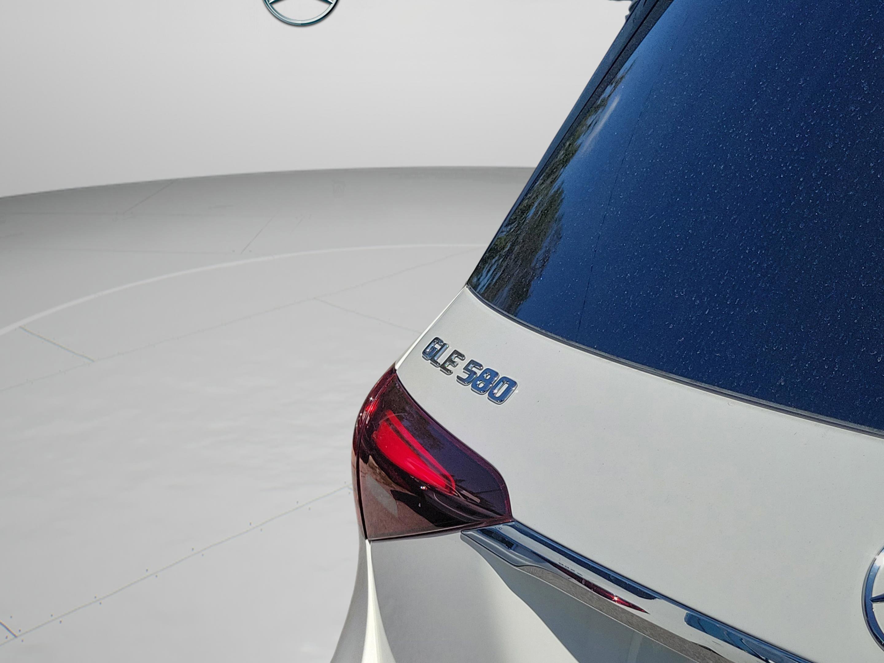 Certified 2026 Mercedes-Benz GLE 580 4MATIC image 8