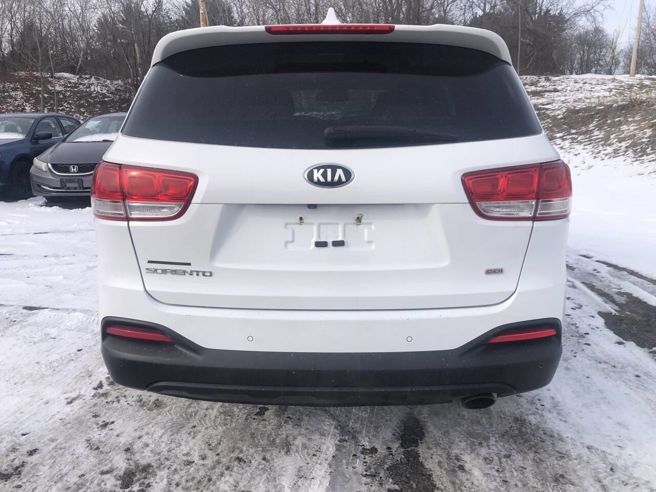 Used 2016 Kia Sorento LX w/ LX Convenience Package image 3