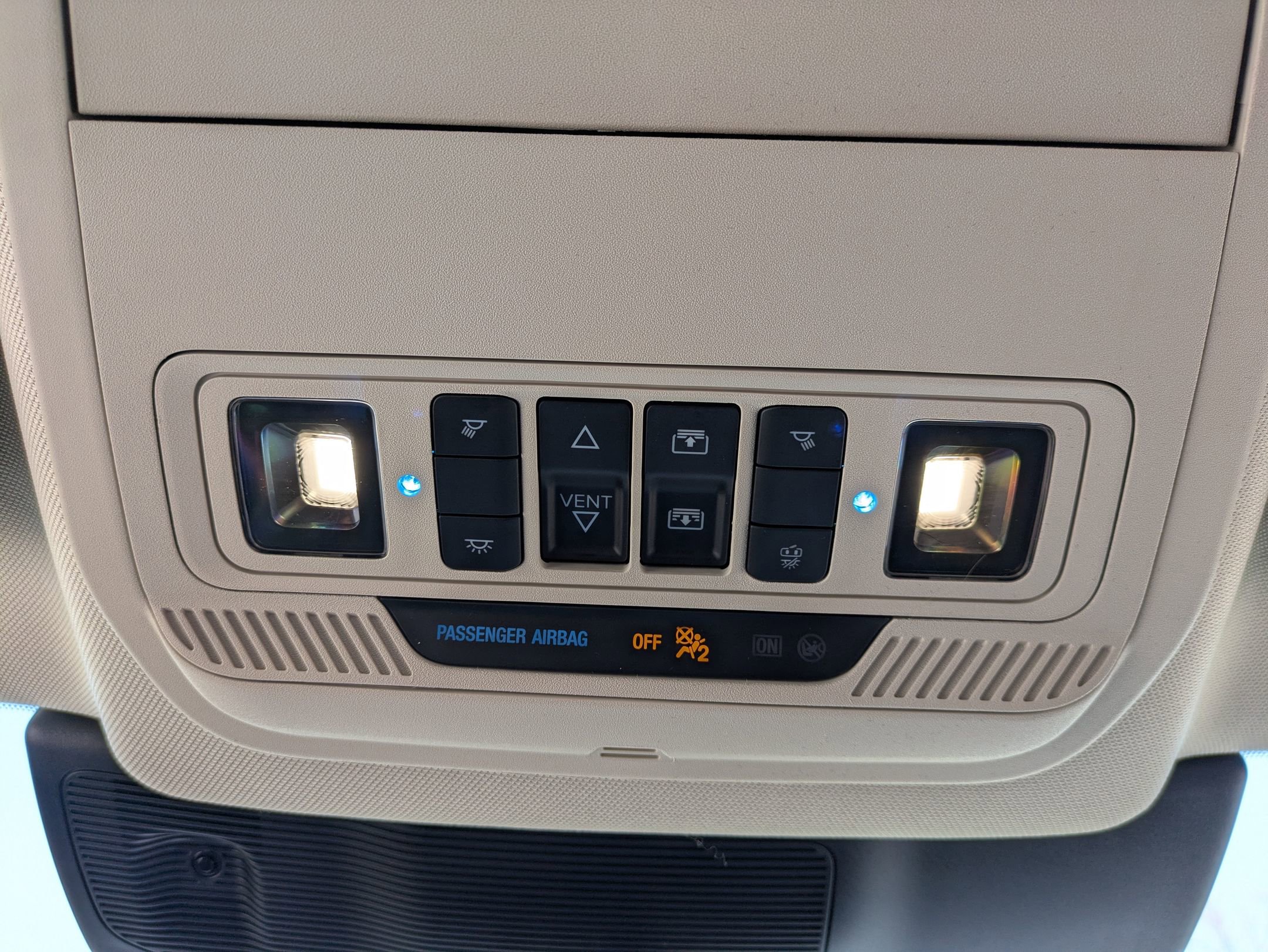 Used 2020 Ford Explorer Platinum w/ Premium Technology Package AWD/4WD image 14