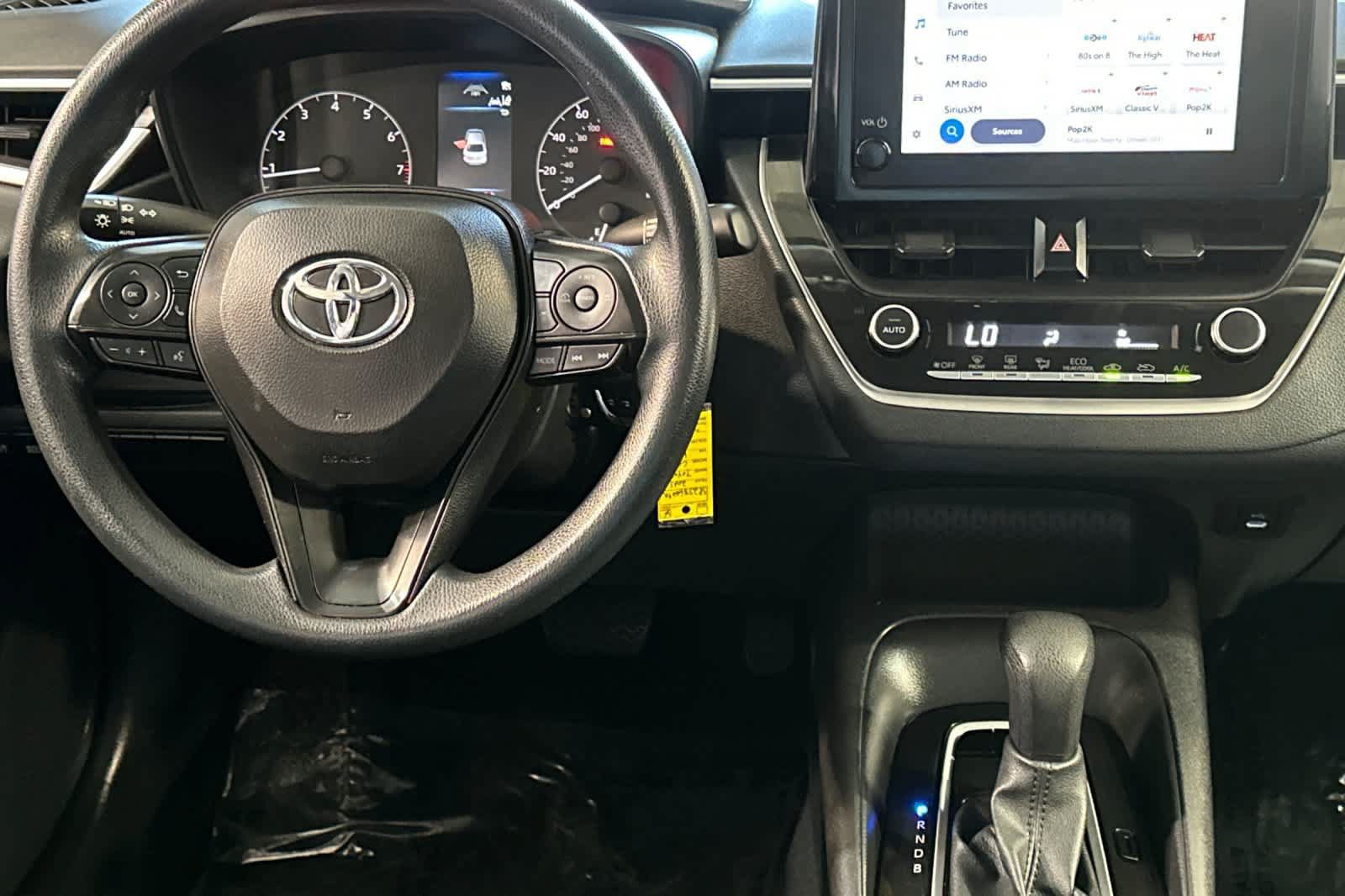 Used 2025 Toyota Corolla LE FWD image 16
