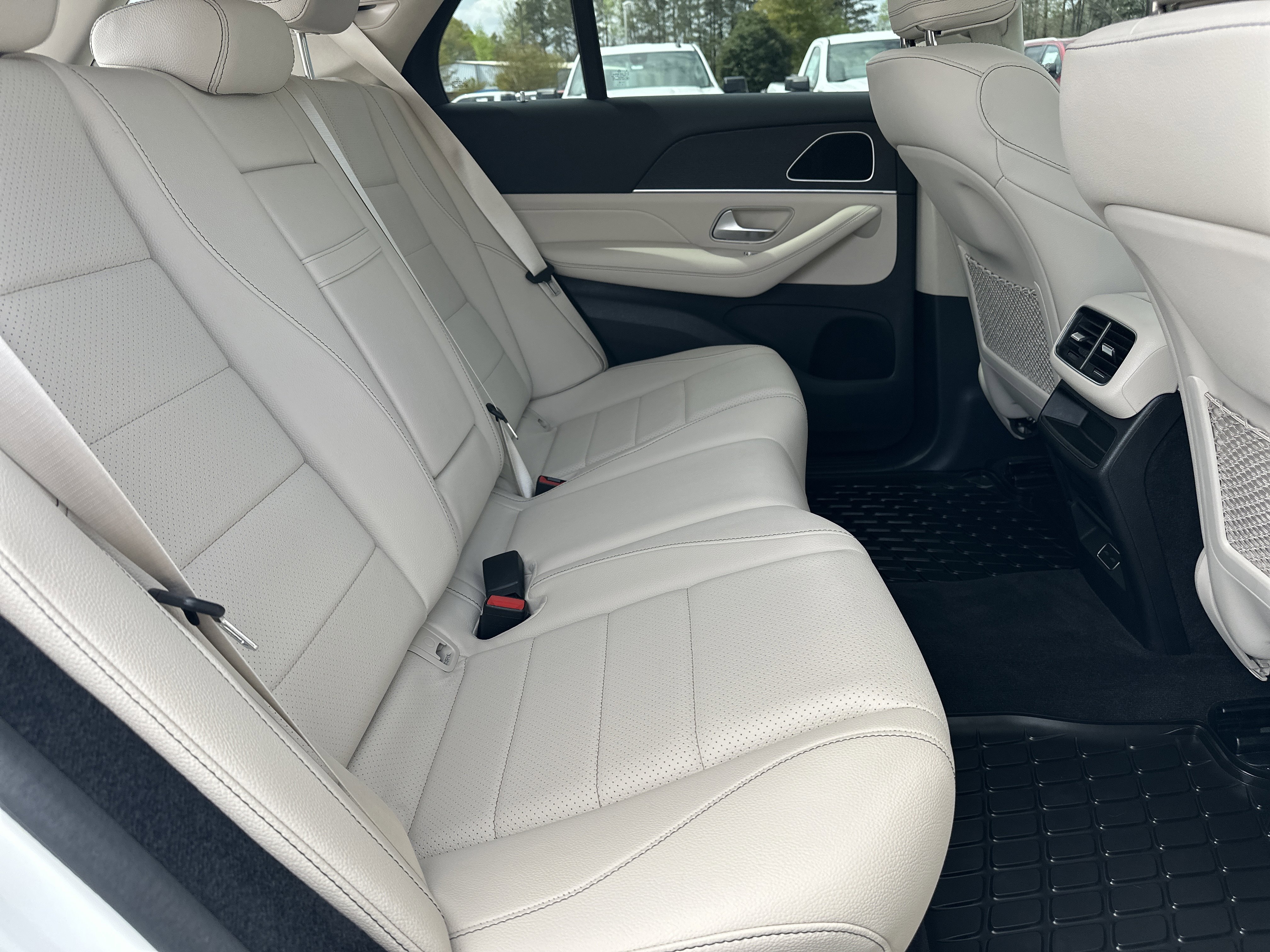 Used 2024 Mercedes-Benz GLE 350 4MATIC image 16