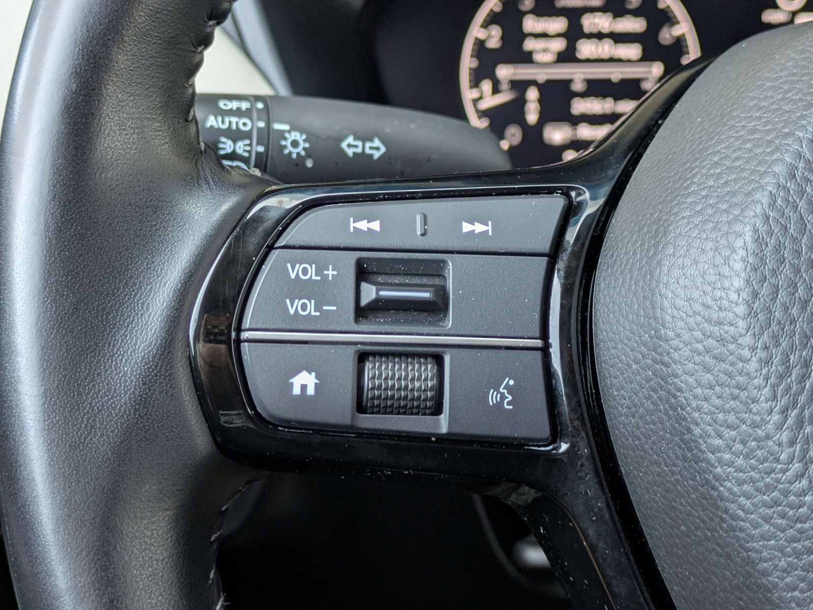 Used 2025 Honda HR-V EX-L image 15