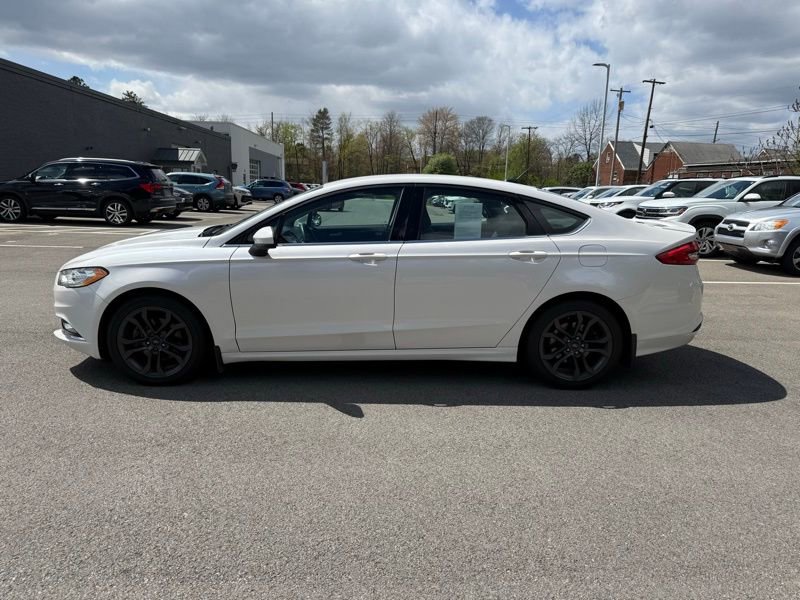 Used 2018 Ford Fusion SE w/ Equipment Group 201A image 9