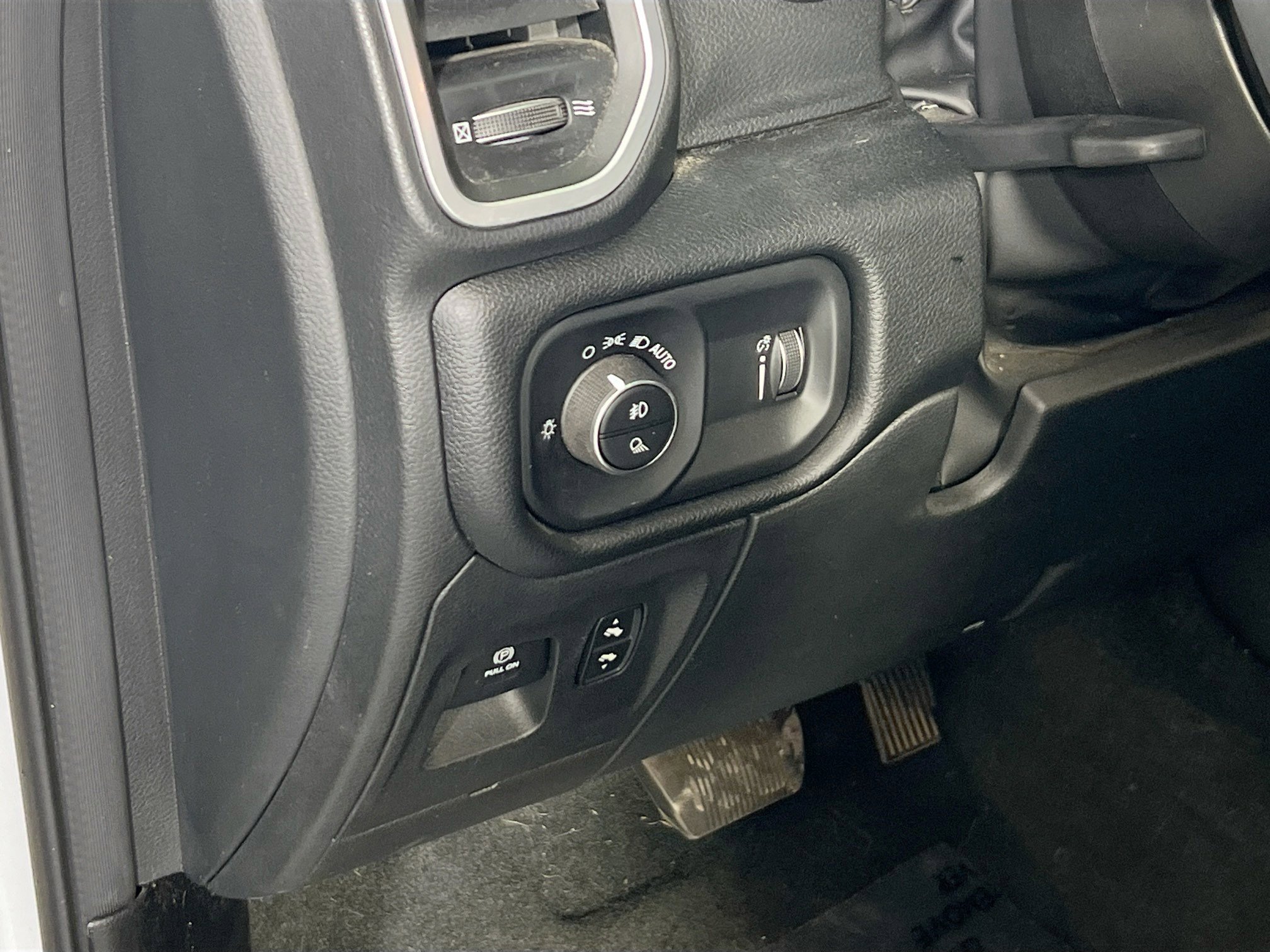 Used 2022 RAM 1500 Big Horn image 10