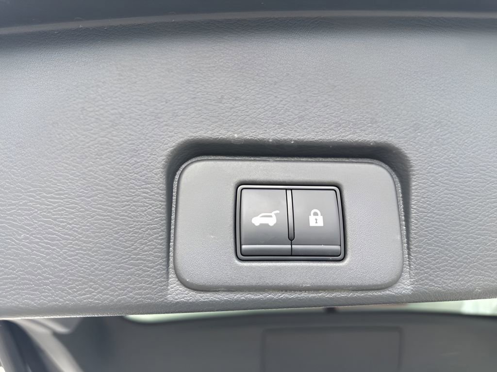 Used 2024 Nissan Rogue SV w/ SV Premium Package FWD image 29