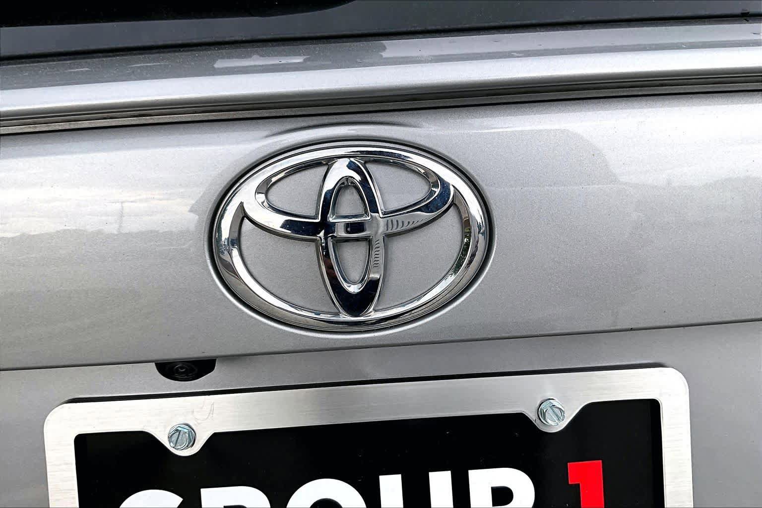Used 2023 Toyota RAV4 LE AWD/4WD image 30