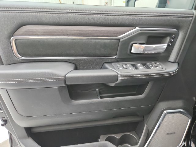 New 2026 RAM 2500 Laramie AWD/4WD image 42