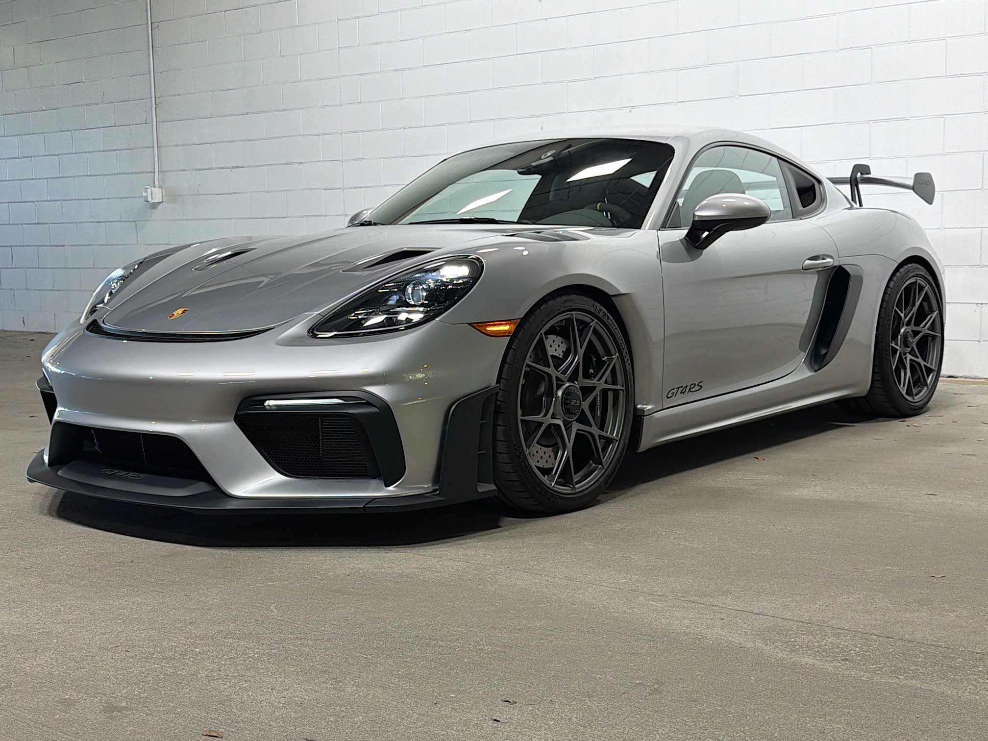 Used 2025 Porsche 718 Cayman GT4 RS w/ Chrono Package RWD image 1