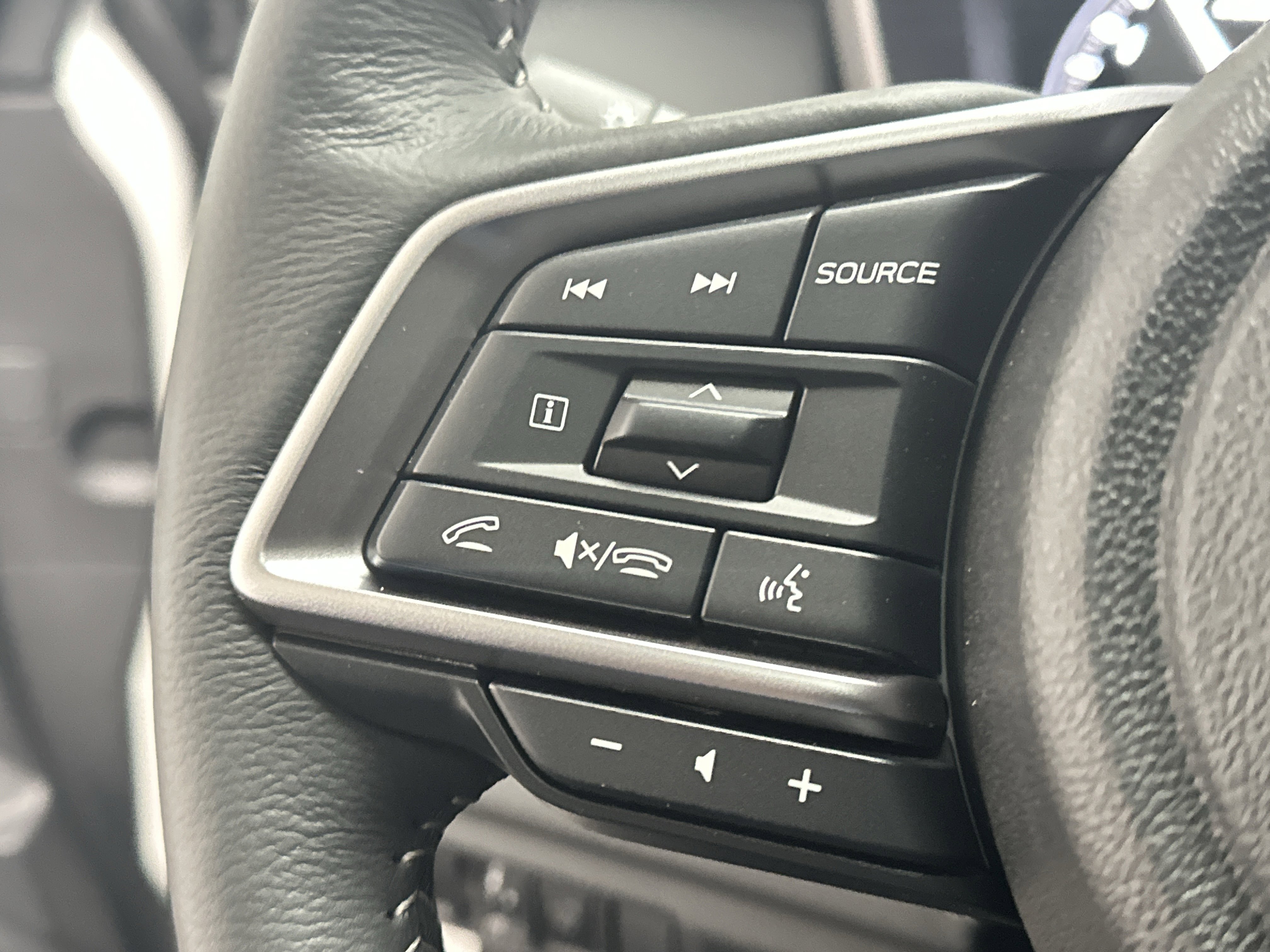 New 2025 Subaru Outback Limited image 30