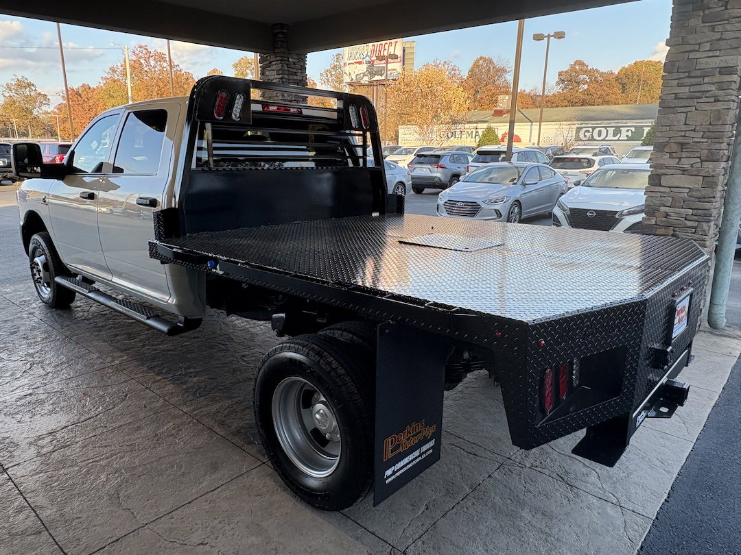 Used 2023 RAM 3500 Tradesman image 10