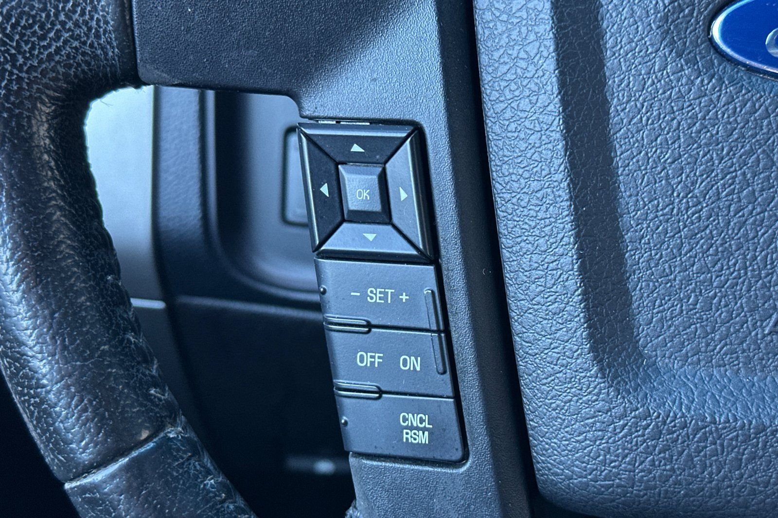 Used 2015 Ford Expedition EL XLT w/ Equipment Group 202A AWD/4WD image 29