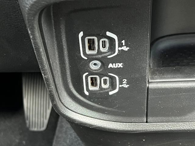 Used 2024 RAM 3500 Big Horn image 37