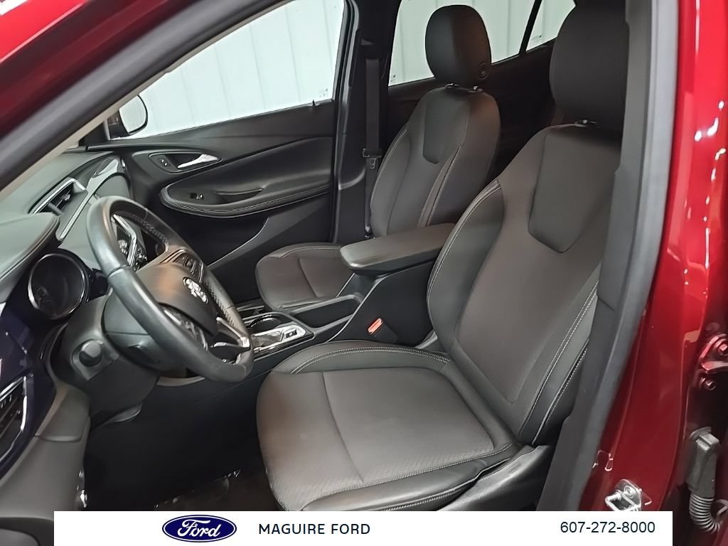 Used 2023 Buick Encore GX Preferred w/ Cold Weather Comfort Package AWD/4WD image 32