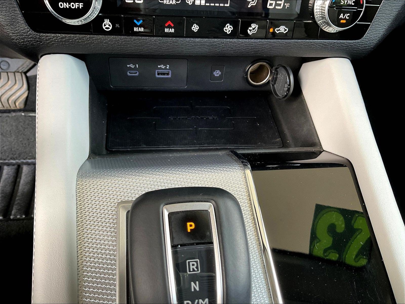 Used 2023 Mitsubishi Outlander SEL FWD image 15