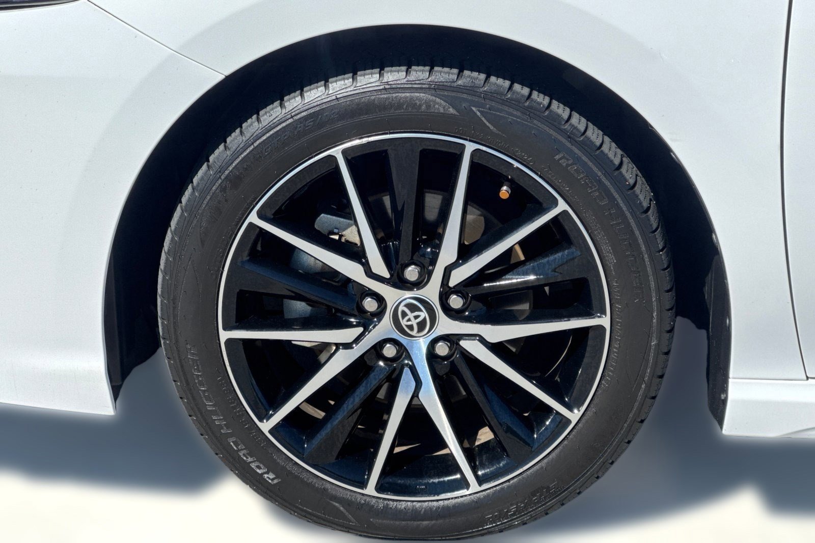 Certified 2023 Toyota Camry SE w/ Convenience Package image 10