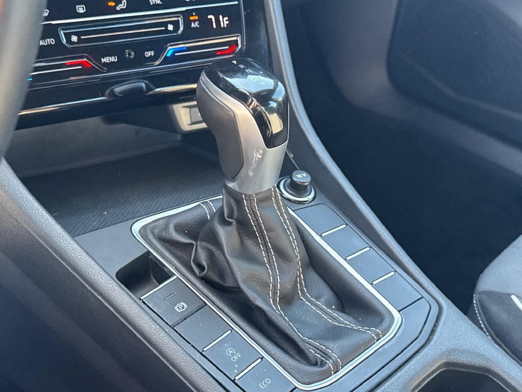 Used 2025 Volkswagen Jetta Sport FWD image 15