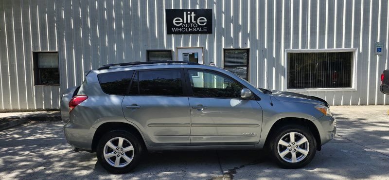 Used 2006 Toyota RAV4 Limited AWD/4WD image 6