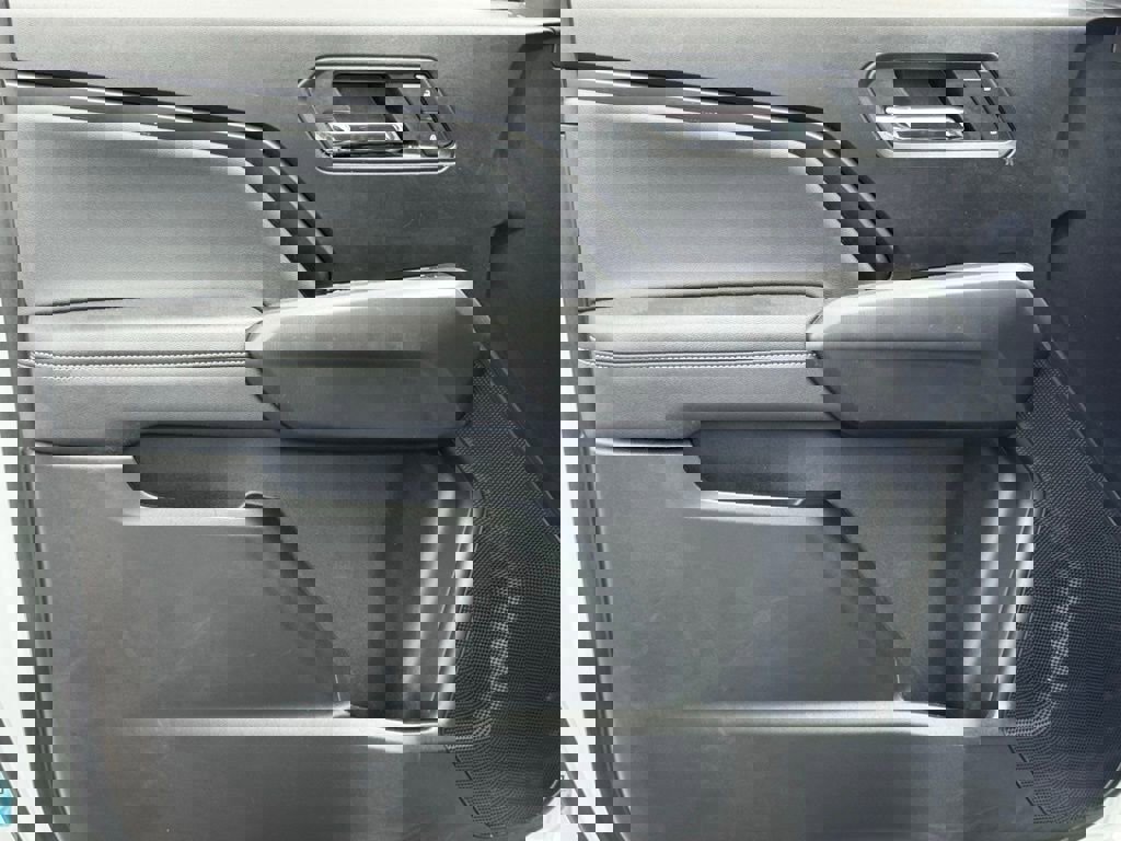 Used 2024 GMC Canyon Elevation w/ Convenience Package image 19