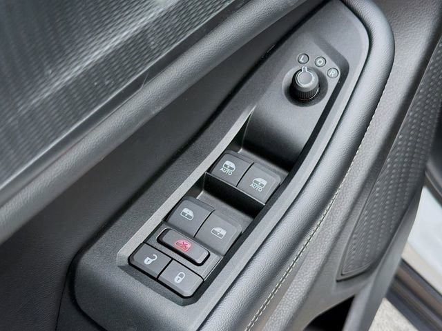 Used 2024 Jeep Grand Cherokee Altitude RWD image 22