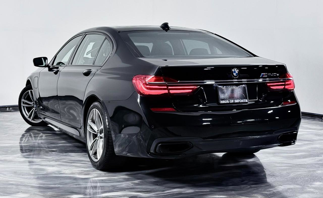 Used 2018 BMW 740e xDrive AWD/4WD image 11