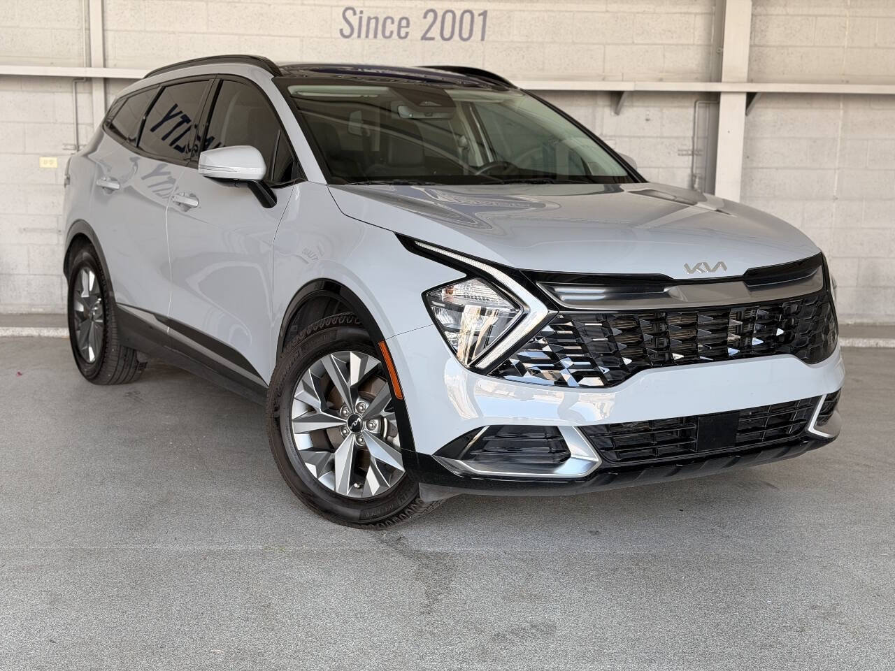 Used 2023 Kia Sportage SX FWD image 2