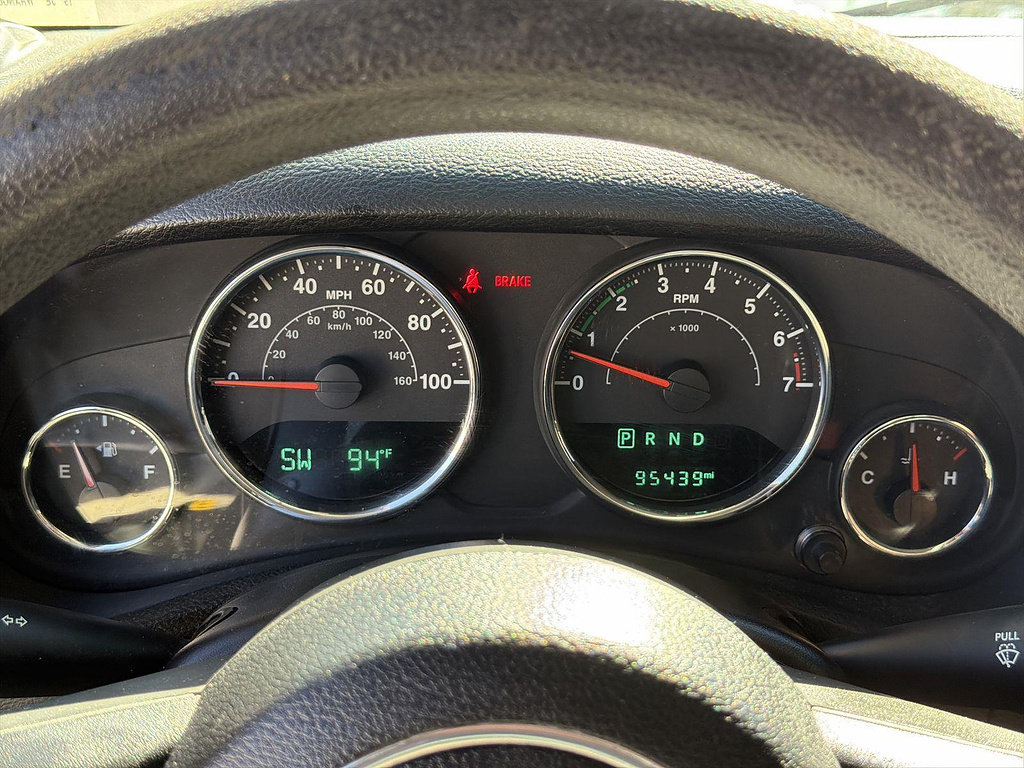 Used 2015 Jeep Wrangler Sport AWD/4WD image 10