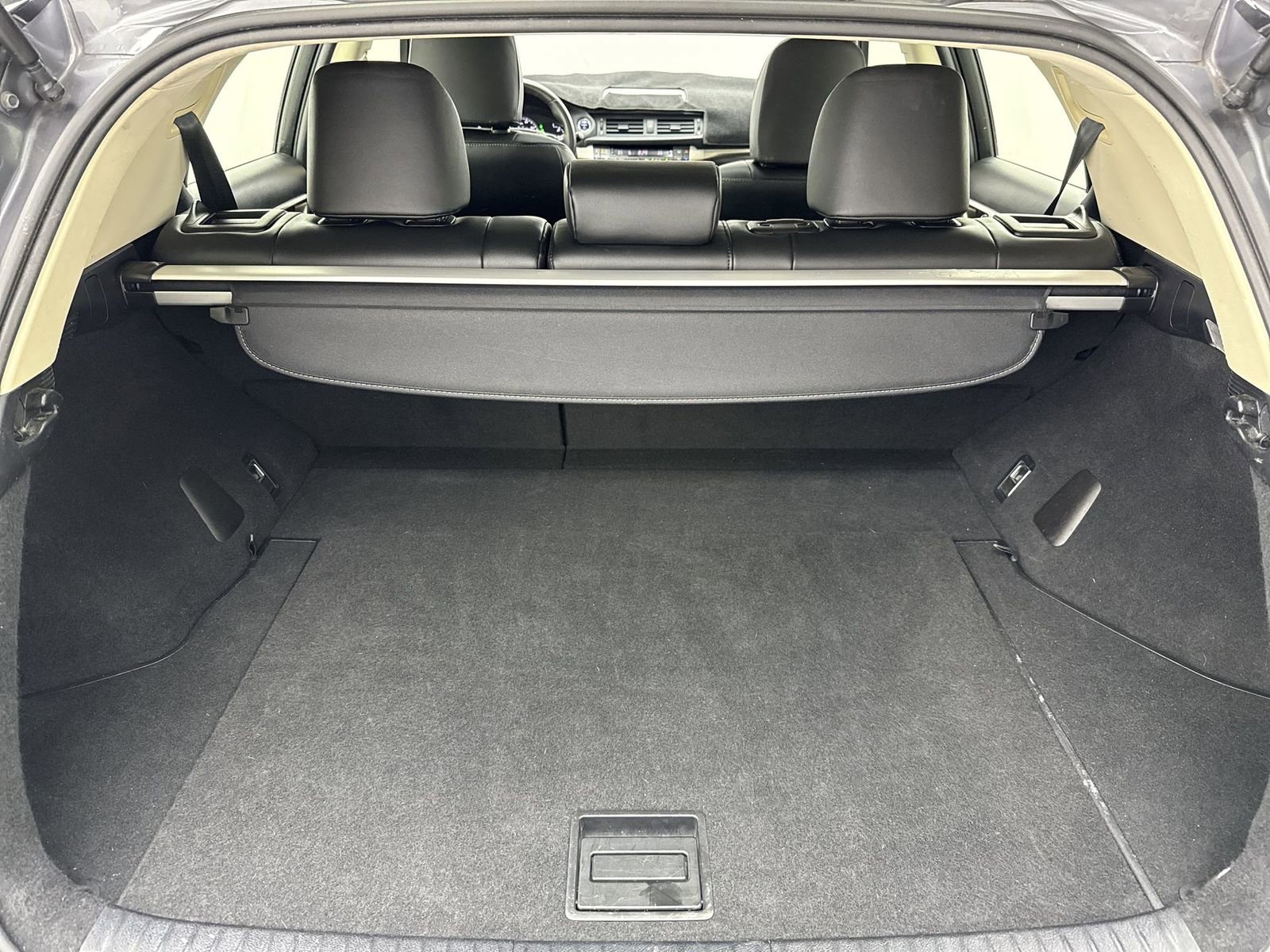 Used 2014 Lexus CT 200h image 36