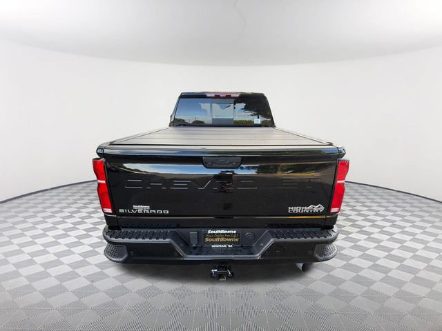 Used 2024 Chevrolet Silverado 2500 High Country w/ High Country Premium Package AWD/4WD image 6