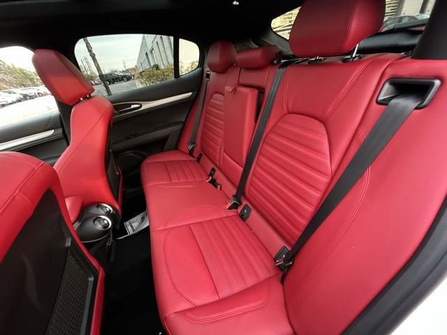 New 2025 Alfa Romeo Stelvio Sprint image 13