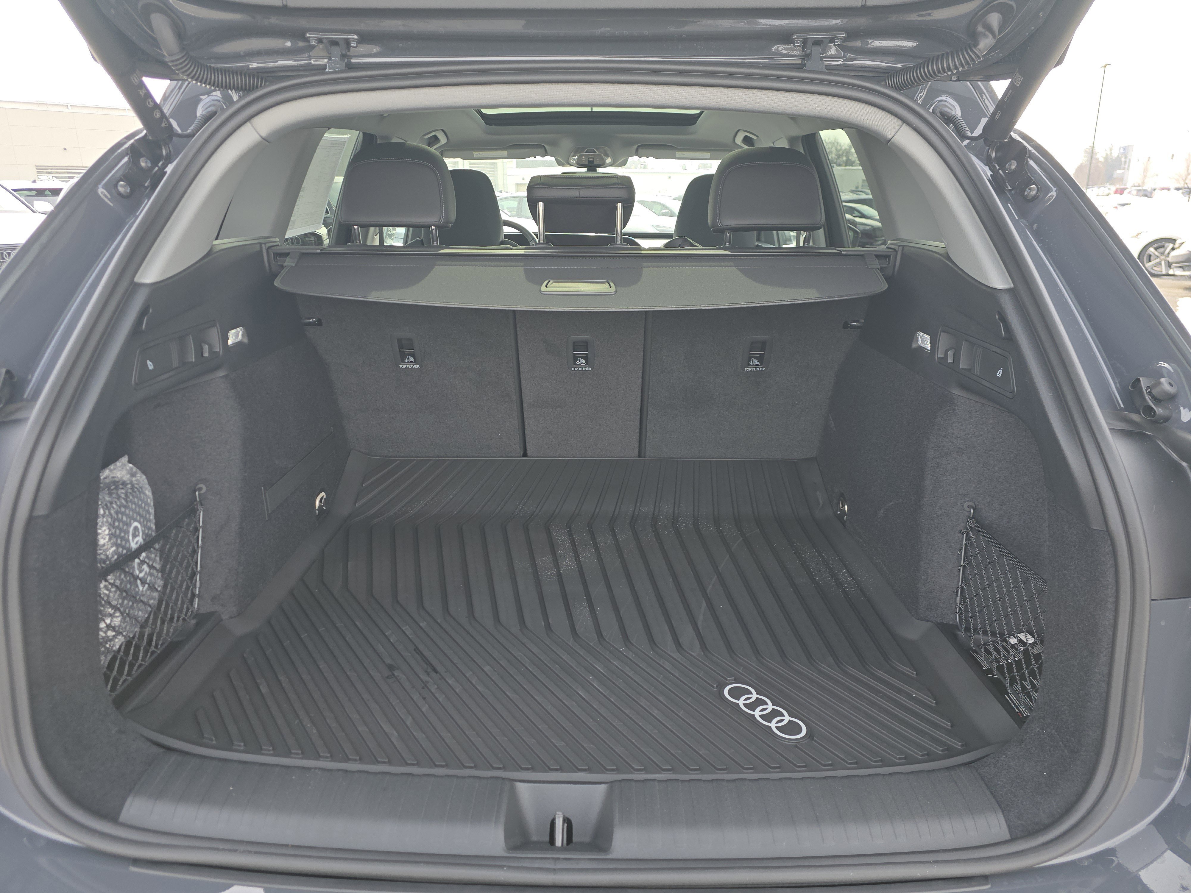 New 2025 Audi Q6 e-tron Premium Plus image 26