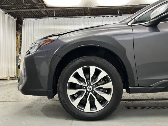 Used 2024 Subaru Outback Touring AWD/4WD image 22
