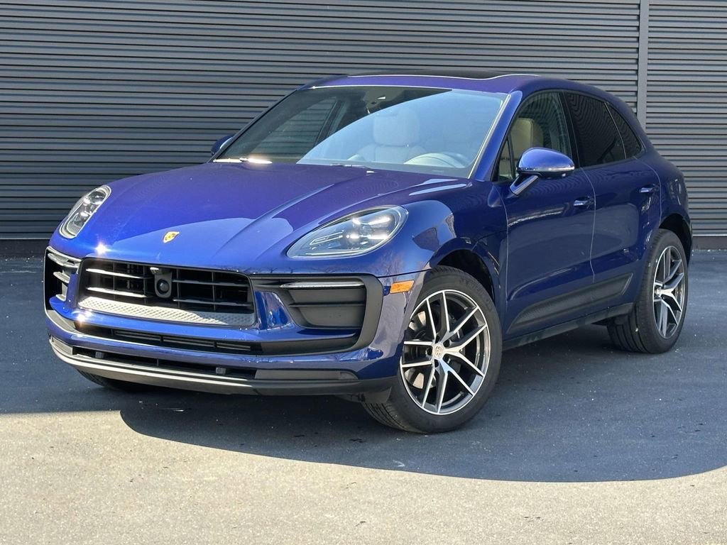 Certified 2026 Porsche Macan AWD/4WD image 1